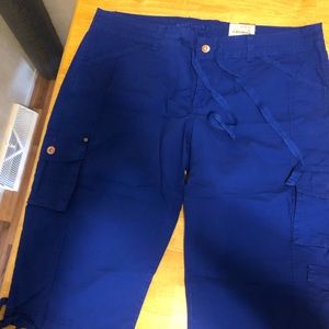Size 15 Ladies/juniors crop pants
